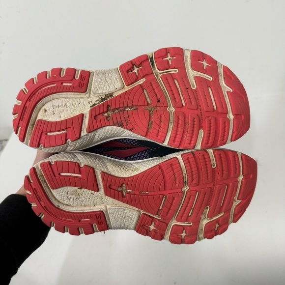 Brooks Adrenaline GTS 22 purple athletic sneakers running - Picture 8 of 8